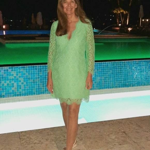 Lilly Pulizer Lace Dress - Picture 4 of 16